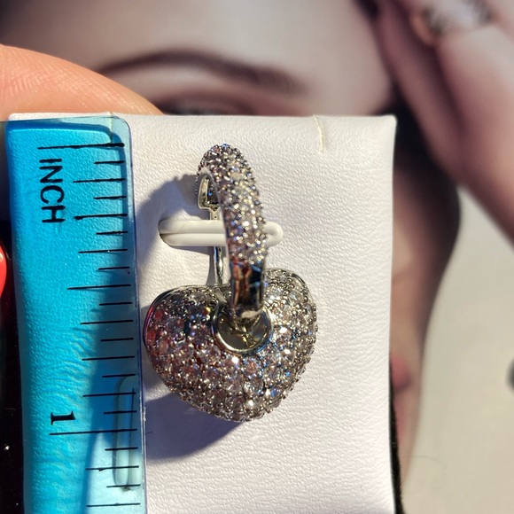 Beautiful Gold Plated Cubic Zircon Heart Earrings - Picture 6 of 7